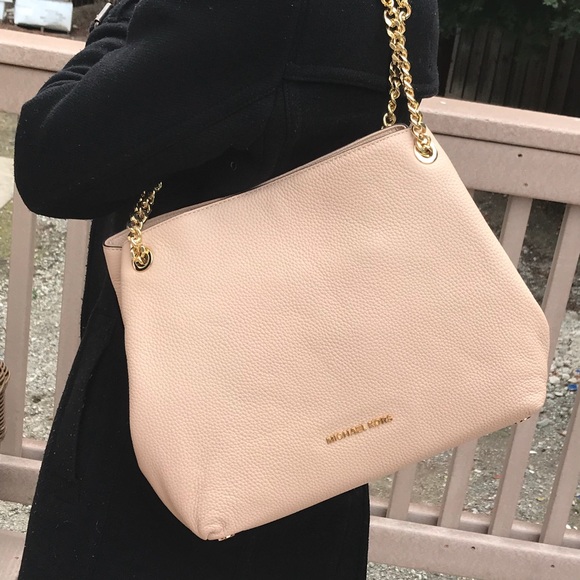 Authentic Michael kors oyster leather handbag - Picture 2 of 8